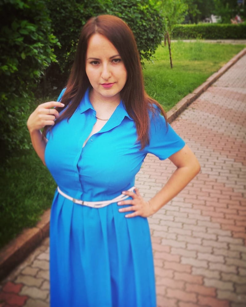 Busty Russian Woman 3665 #95930068