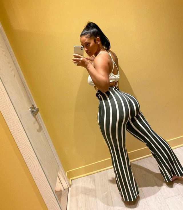 黒人女性の自撮り写真 41
 #101484917