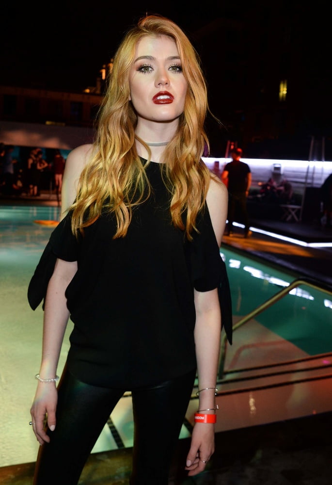 Katherine mcnamara per l'amore dei rossi vol. 2
 #103005243