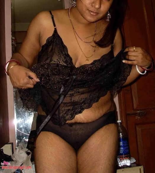 Desi NRI Bhabhi Hairy Big pussy #80305718
