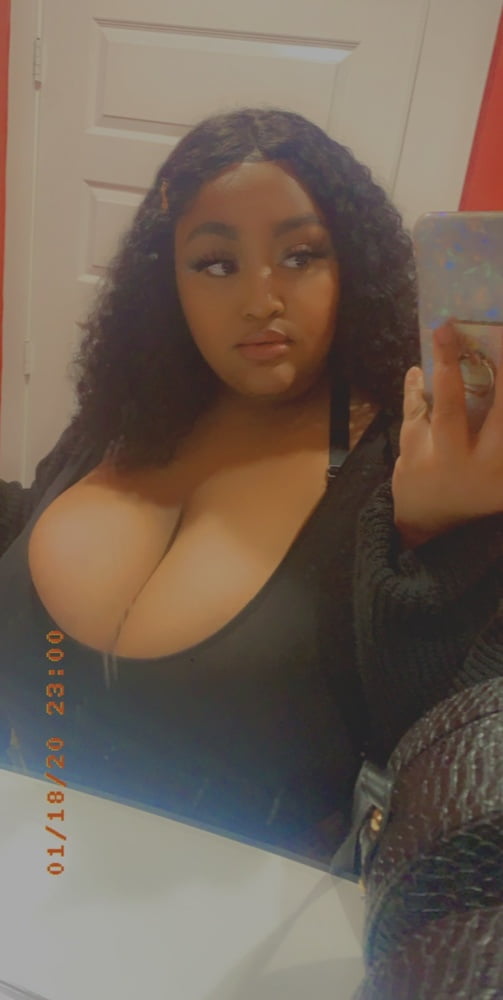 ADORE THE CURVES #104057195