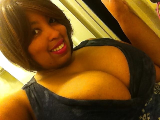 ADORE THE CURVES #104057440