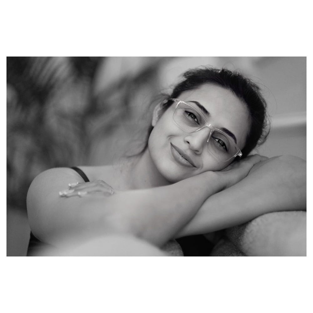 Divyanka Tripathi Dahiya #80249616