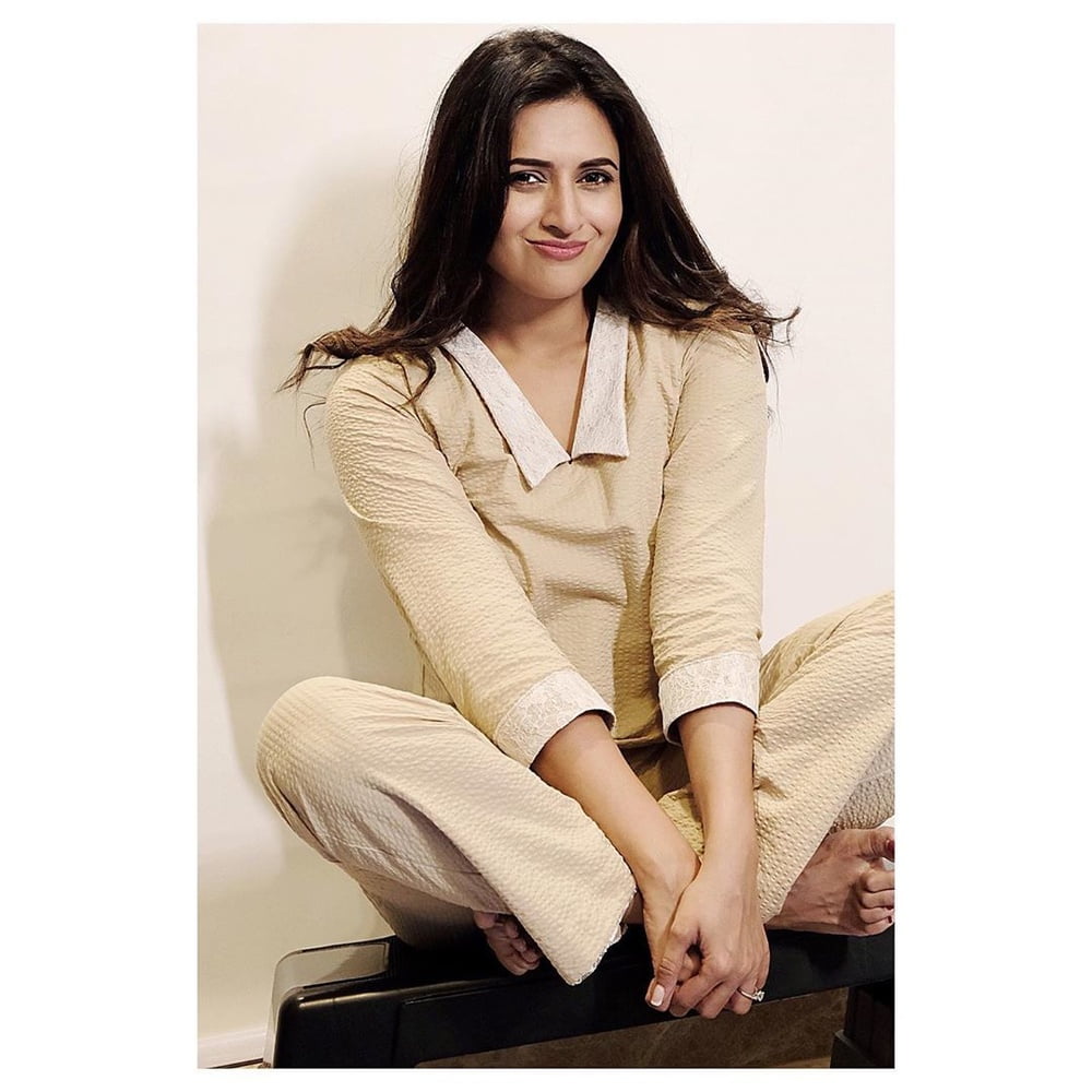 Divyanka Tripathi Dahiya #80249634