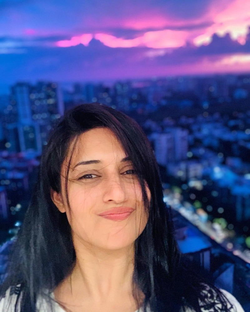 Divyanka Tripathi Dahiya #80249695