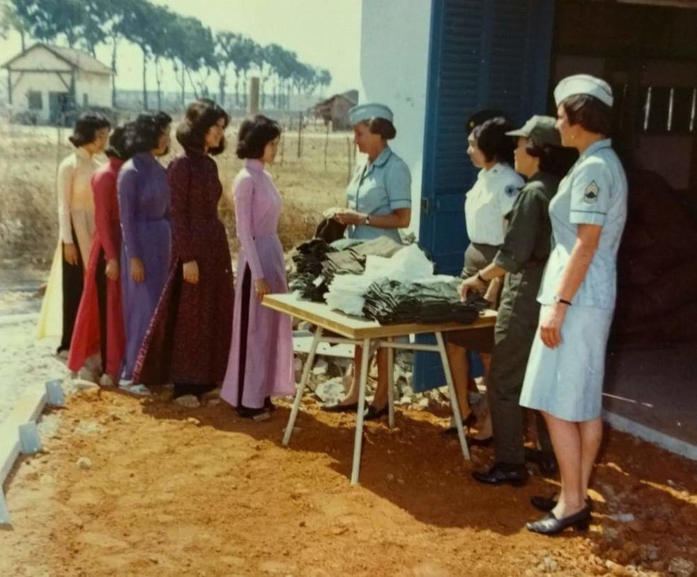 Donne di servizio militare 1
 #96505496