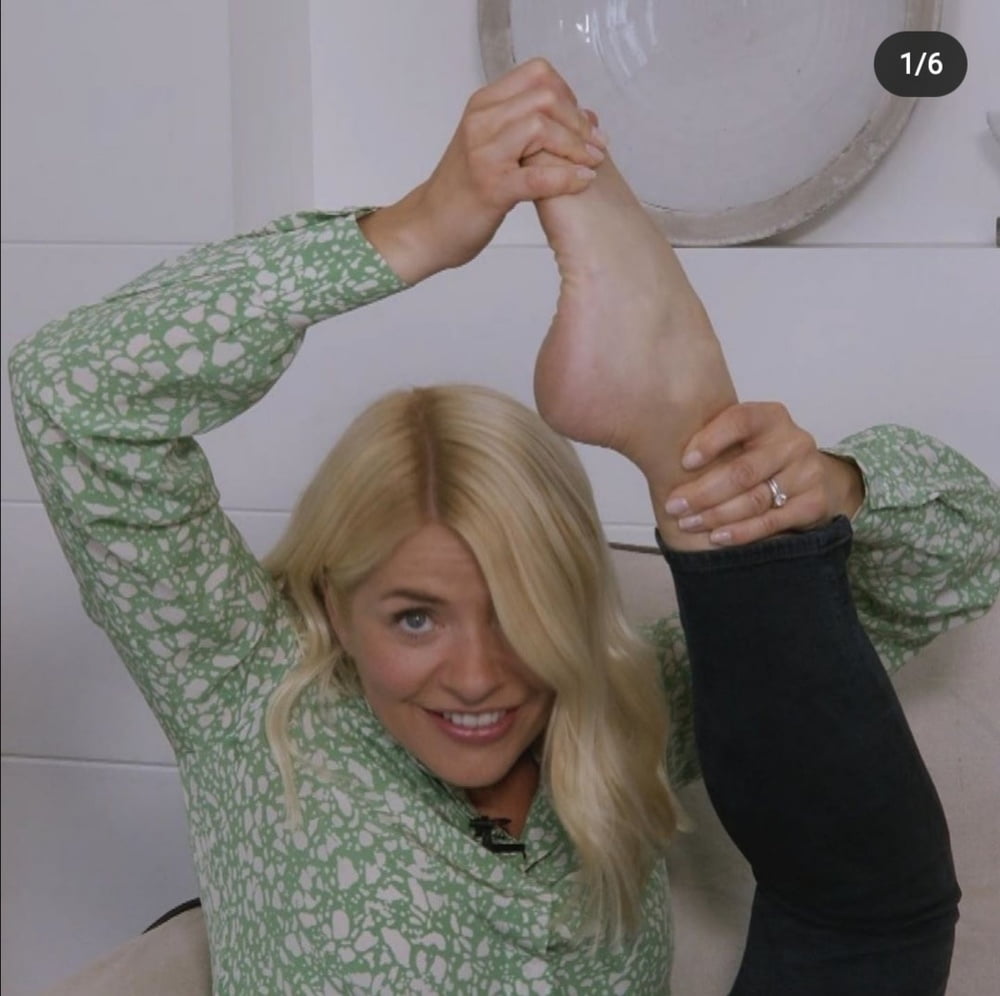 Milf slut holly willoughby - where would you cum on her
 #93474075