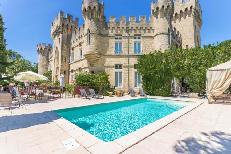 Hostelerie chateau des fines roches 2018 Elisabeth Fadin #103303689