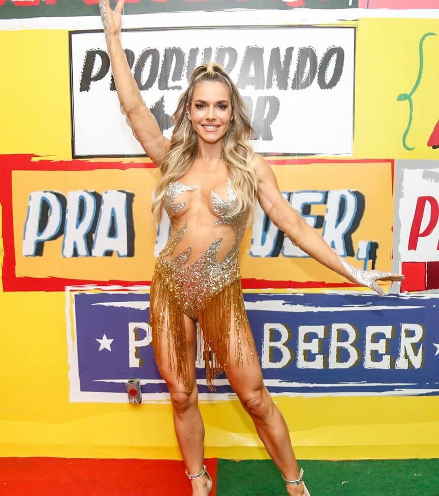 Monique Alfradique desnuda #108101154