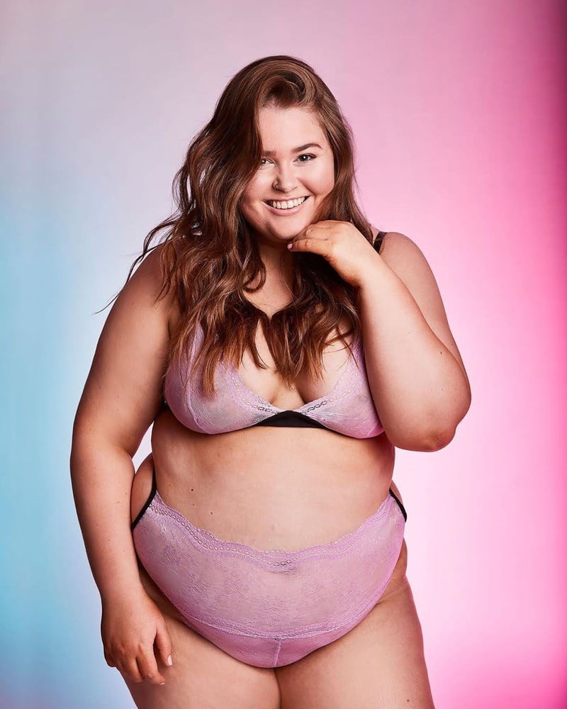 XXL Babes #102904417