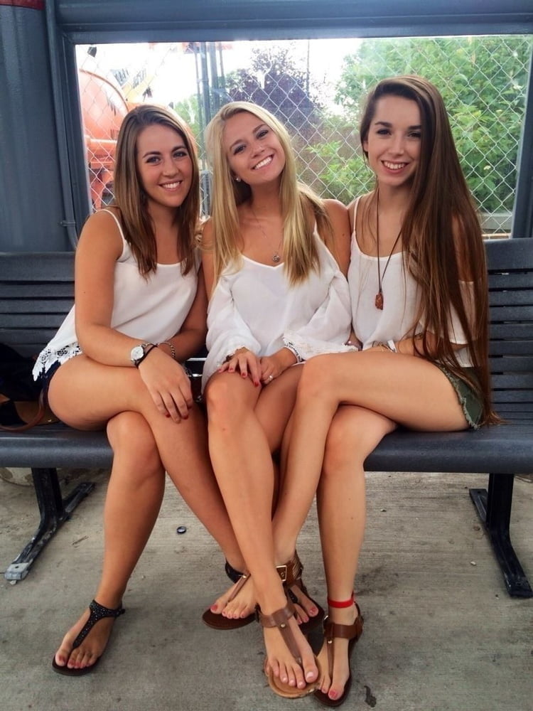 sexy bench girls to enjoy #88701704