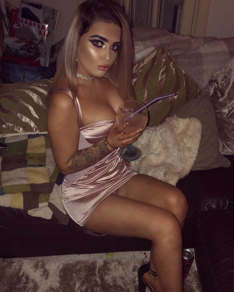 Chav bambola bimbo amy
 #105394990