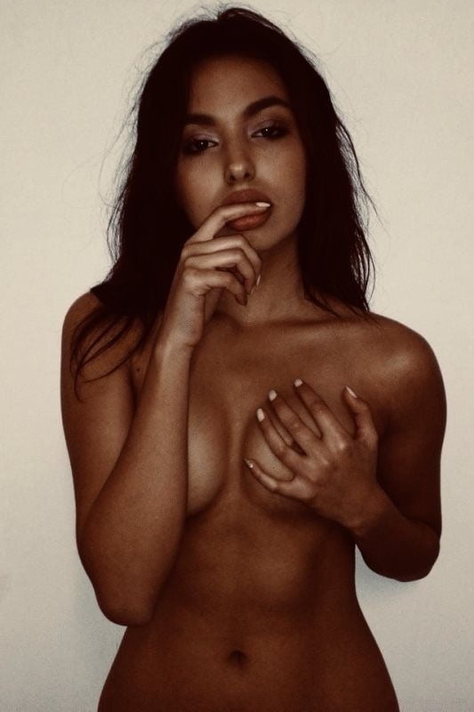 Casebook 016b #87744099