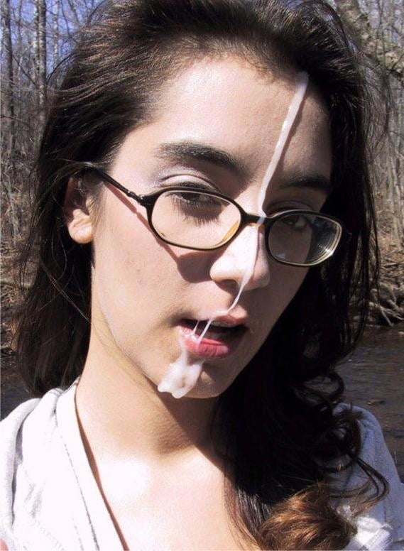 Sperma auf der brille
 #87799499