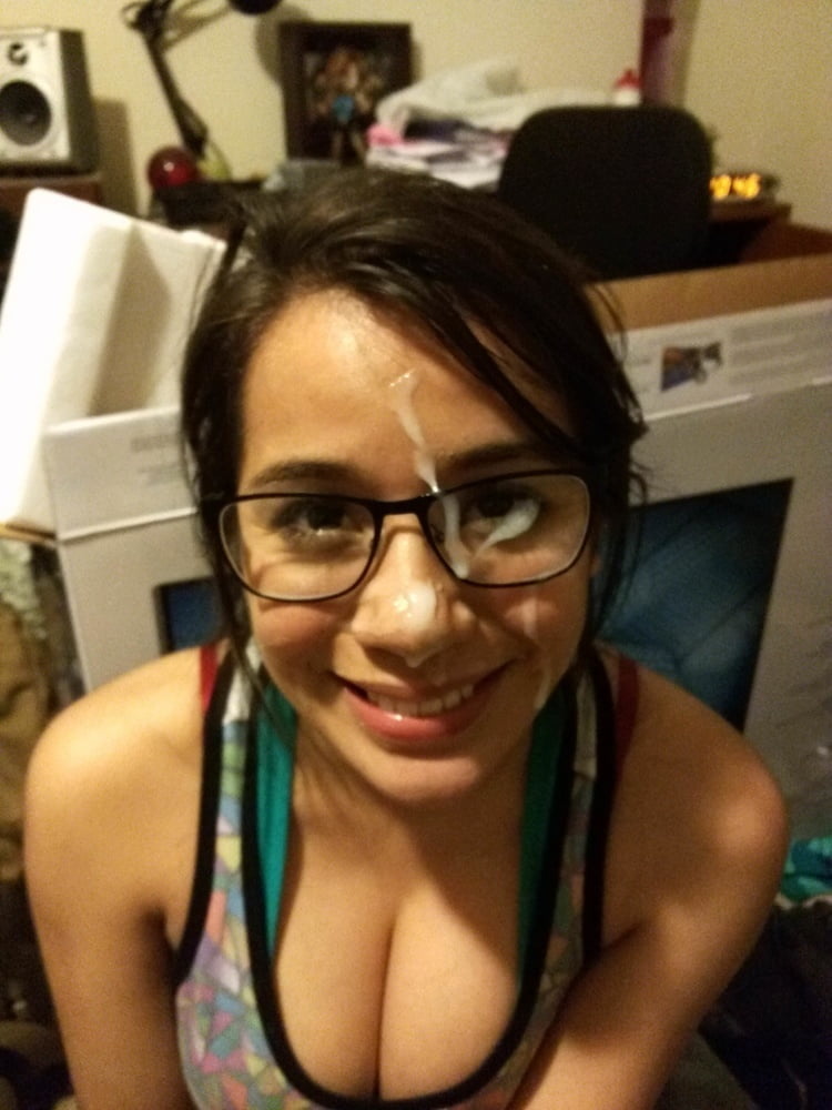 Sperma auf der brille
 #87799533