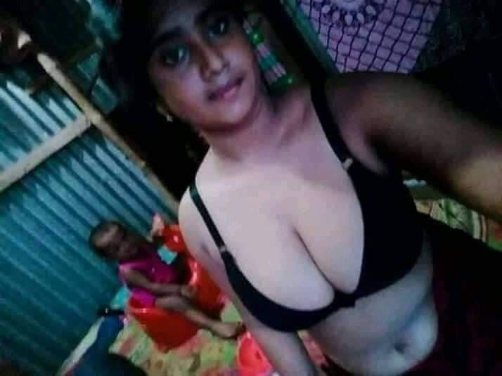 Bangladeshi & indische Mädchen nackt
 #91479879