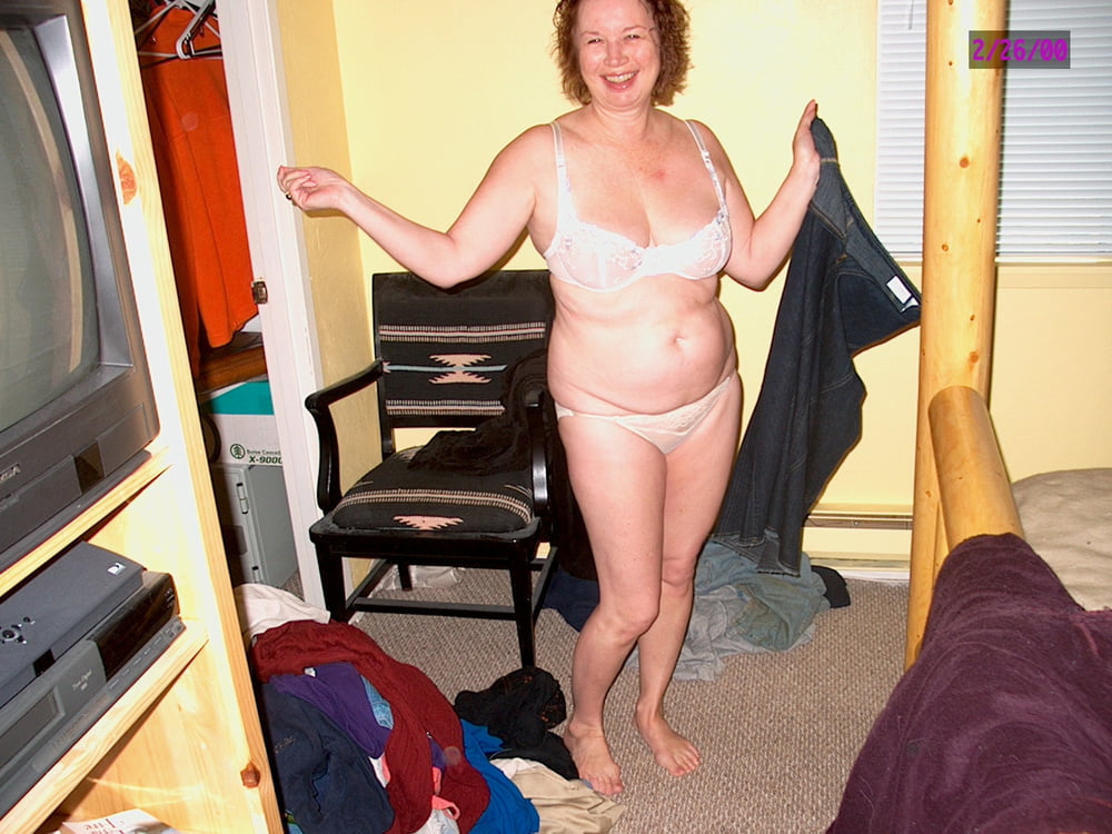 26. Reife Frau aus Washington wird nackt
 #99451341