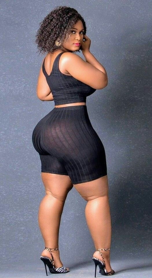 Mamacitas chichonas y culonas
 #96674853