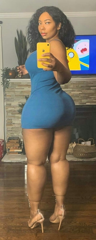 Mamacitas chichonas y culonas
 #96674879