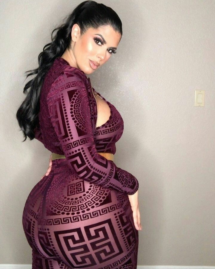 Mamacitas chichonas y culonas
 #96674880