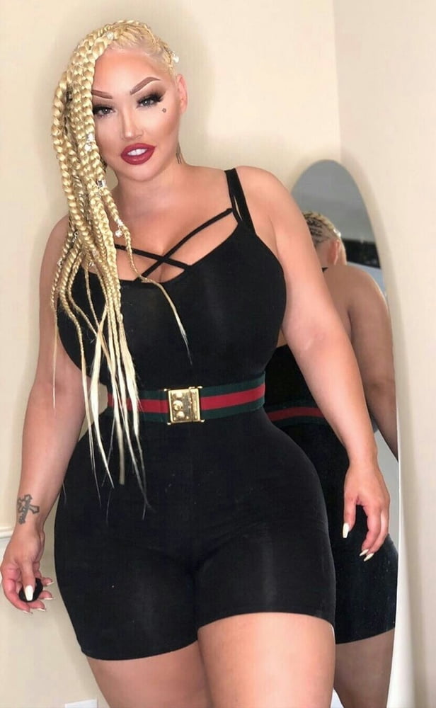 Mamacitas chichonas y culonas
 #96674897