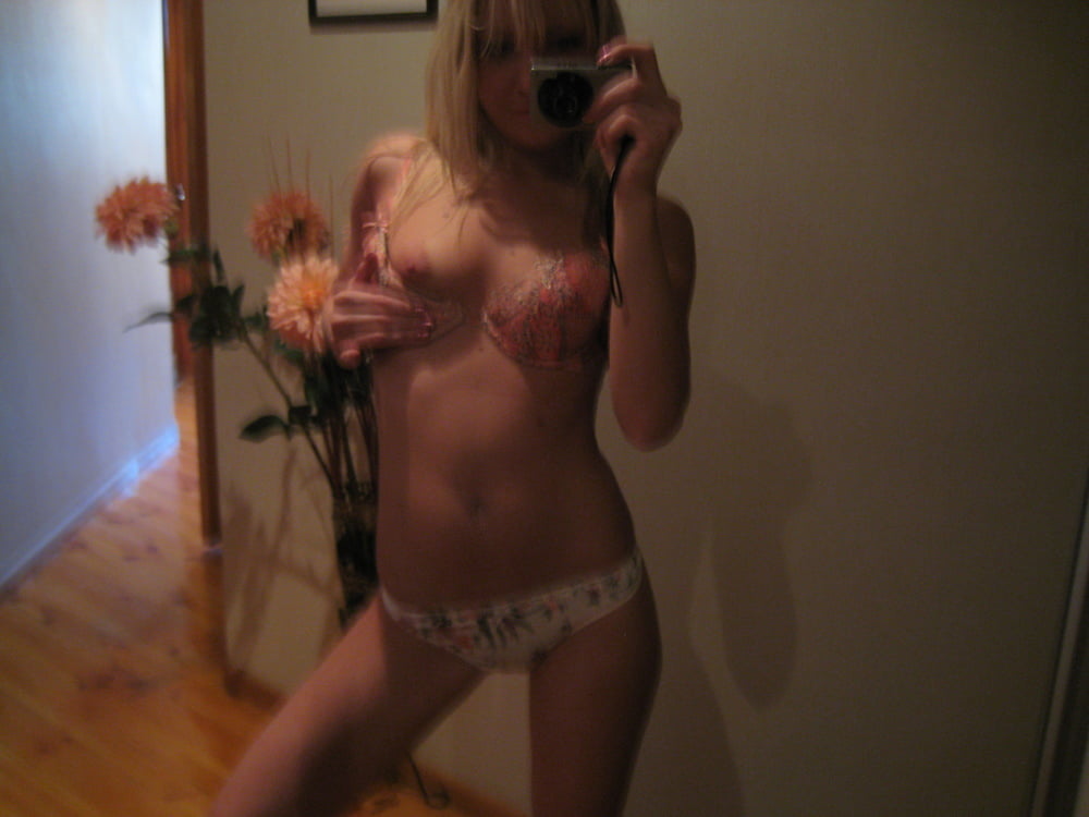 Amateur blonde selfies #98166809