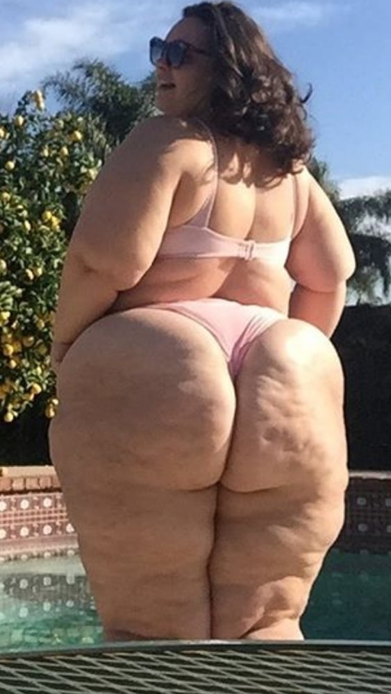 Mega legged sexy ssbbw Greek pear Jennie #99063411
