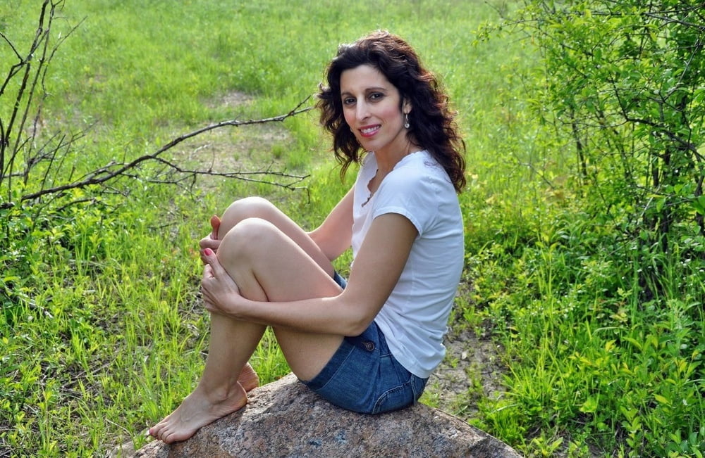 Sexy morena
 #93779704