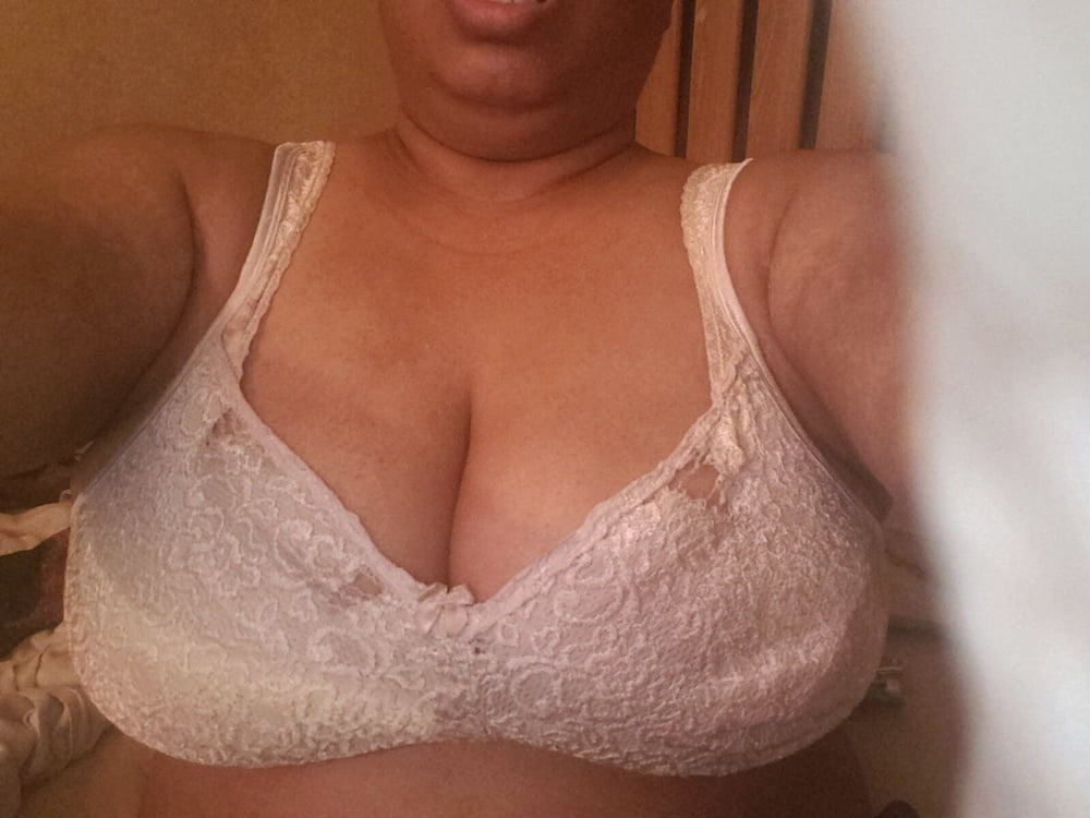 Tetas grandes de mi tia prostituta
 #88508414