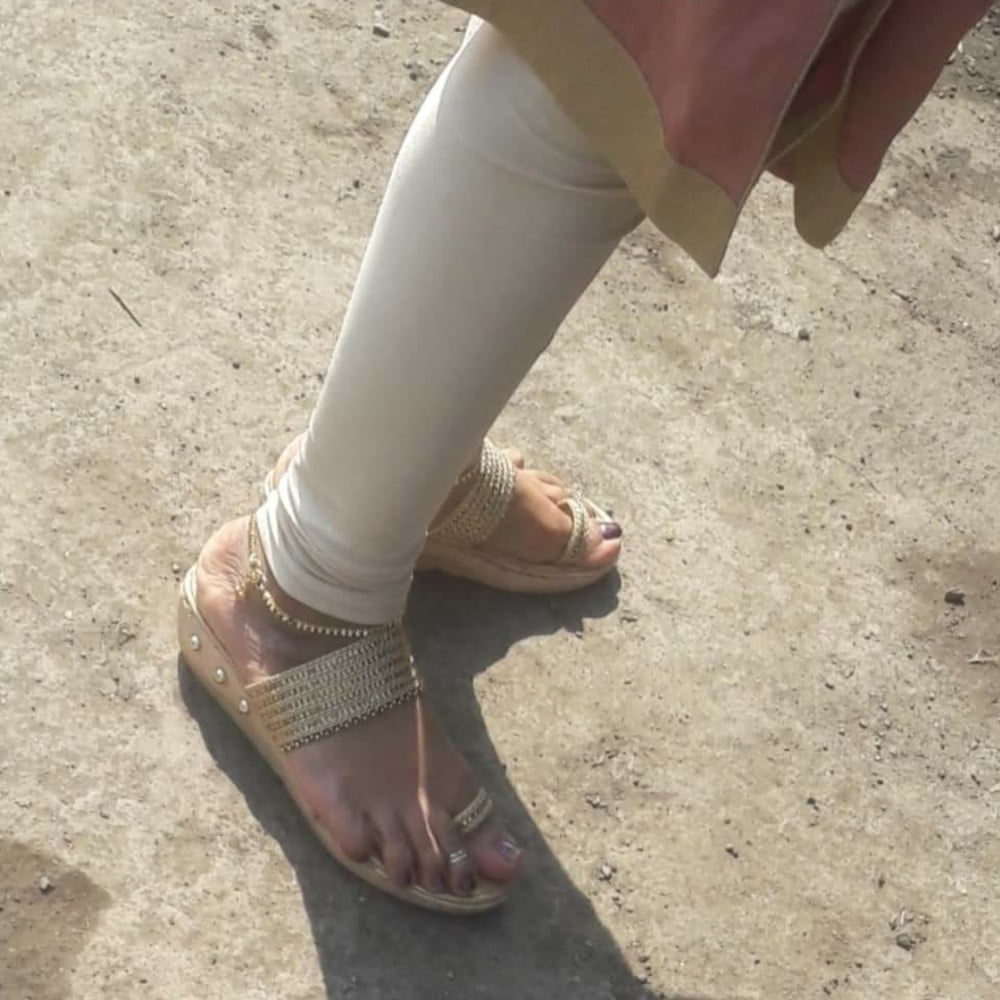 Sexy indische Füße
 #106694475