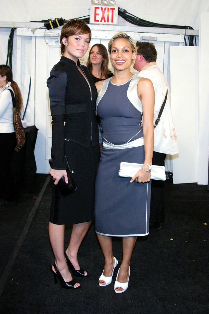 Mandy Moore - Olympus Fashion Week (13 - 15 September 2004) #82047316