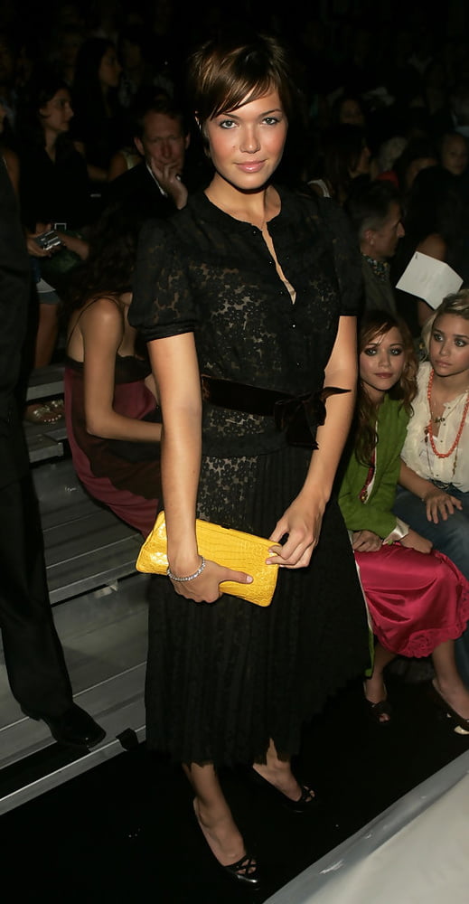 Mandy Moore - Olympus Fashion Week (13 - 15 September 2004) #82047434