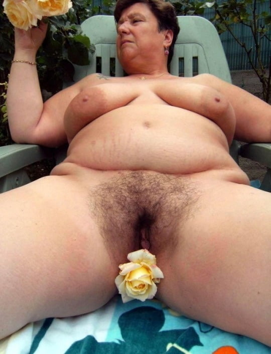 熟女とおばさん 291
 #97611560