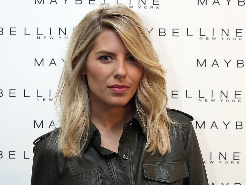 Mollie king beautiful face
 #91681775