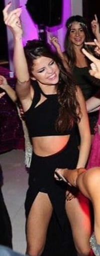 ¡¡¡Selena gomez, el mejor polvo de la fiesta !!!
 #99709739