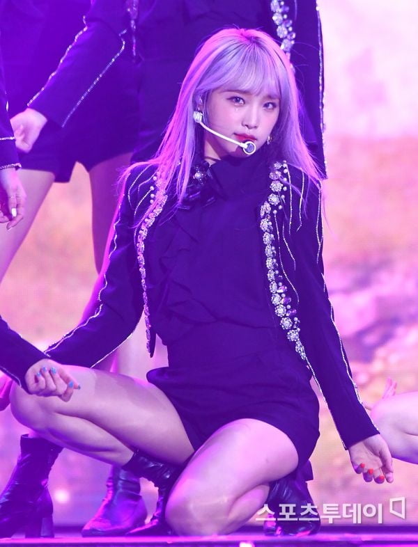 Izone Yena #80090101