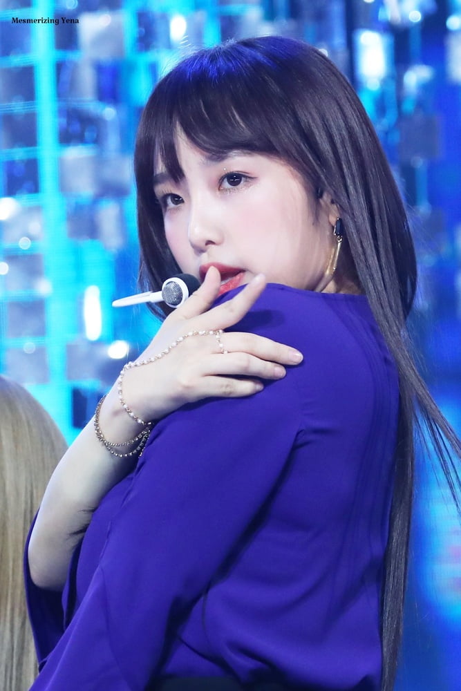 Izone Yena #80090103