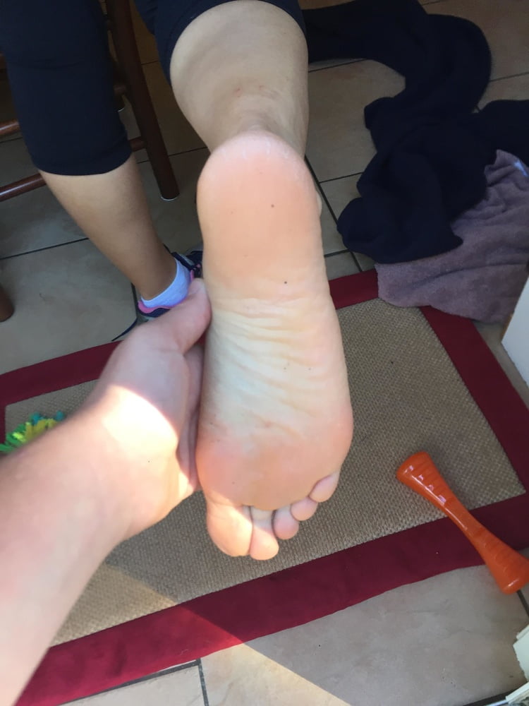 Hot Feet #4 #92923536