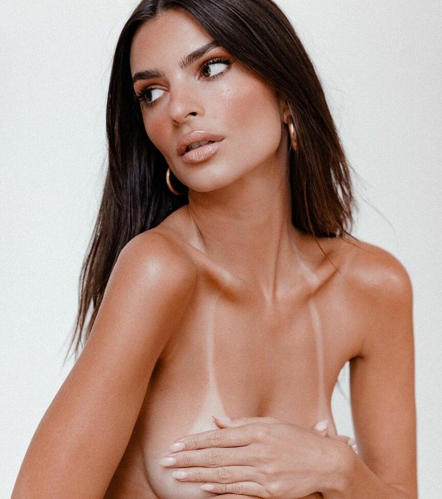 Emily Ratajkowski nude #107588329
