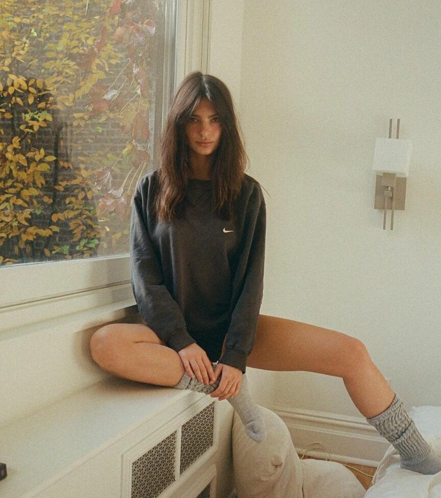 Emily Ratajkowski nude #107588346