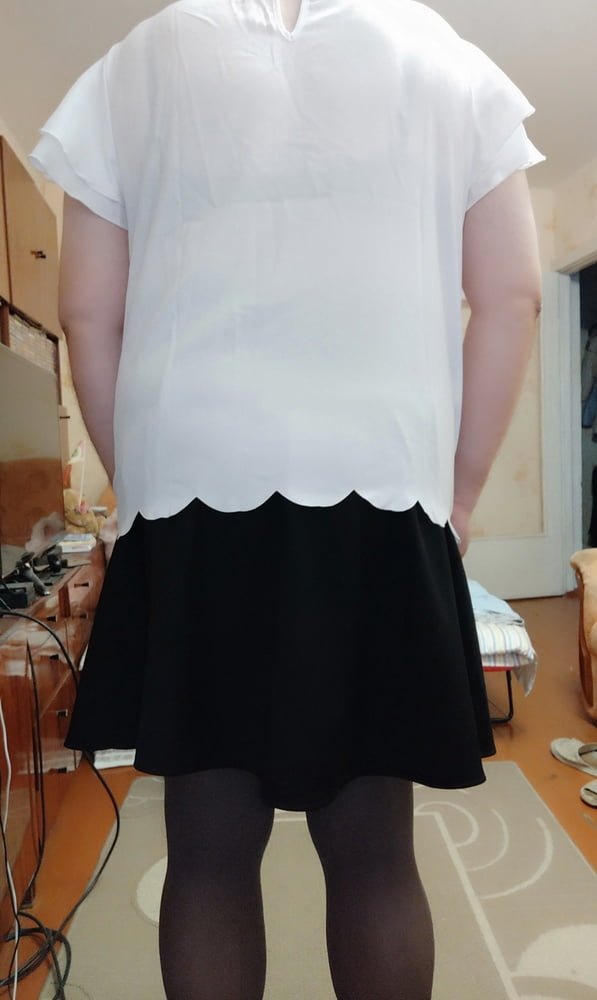 black skirt&white blouse p.3 #106856354