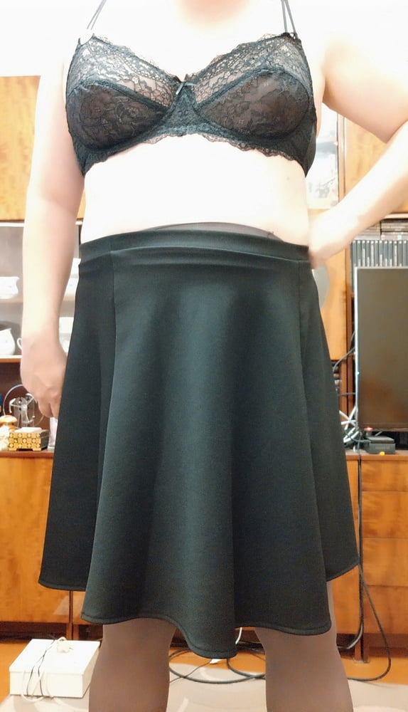 black skirt&white blouse p.3 #106856364