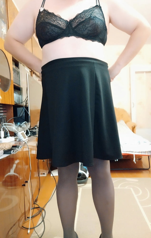black skirt&white blouse p.3 #106856372