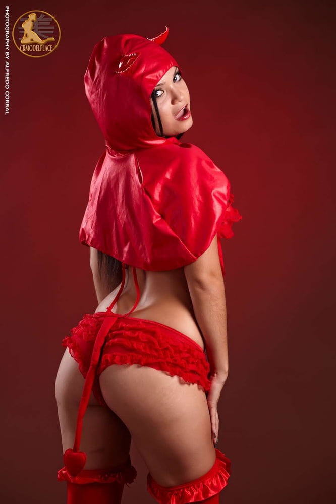 Samatha campos de puntarenas costa rica
 #91535777