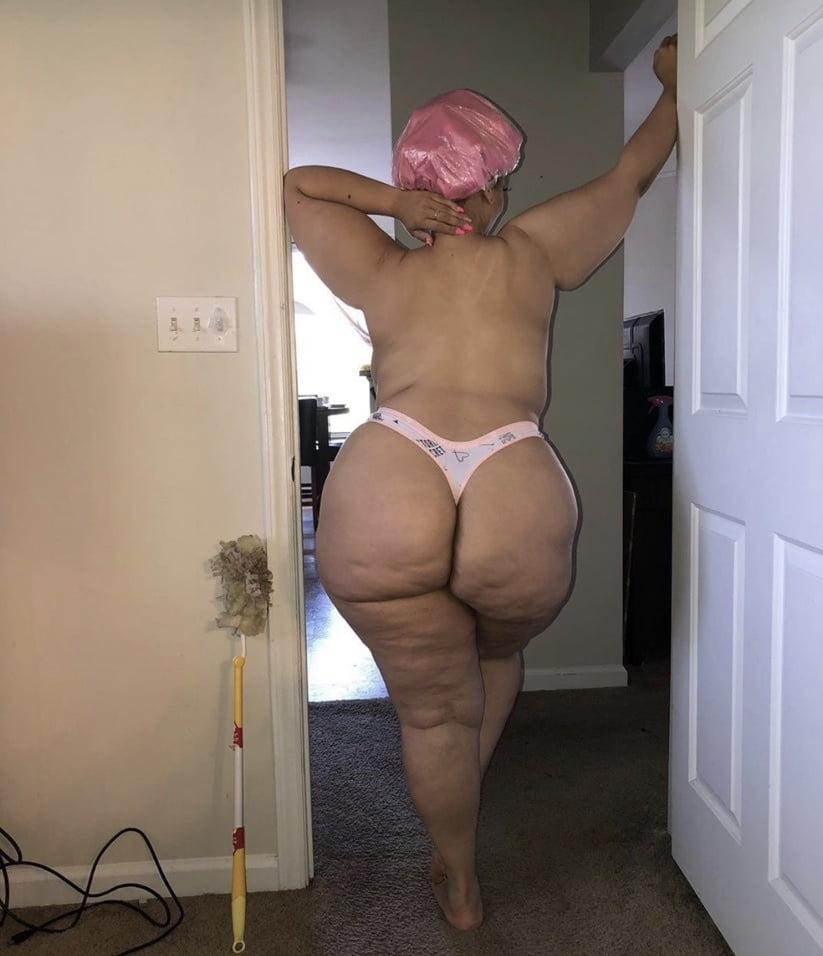 Ebony booty déesses 103
 #100986621