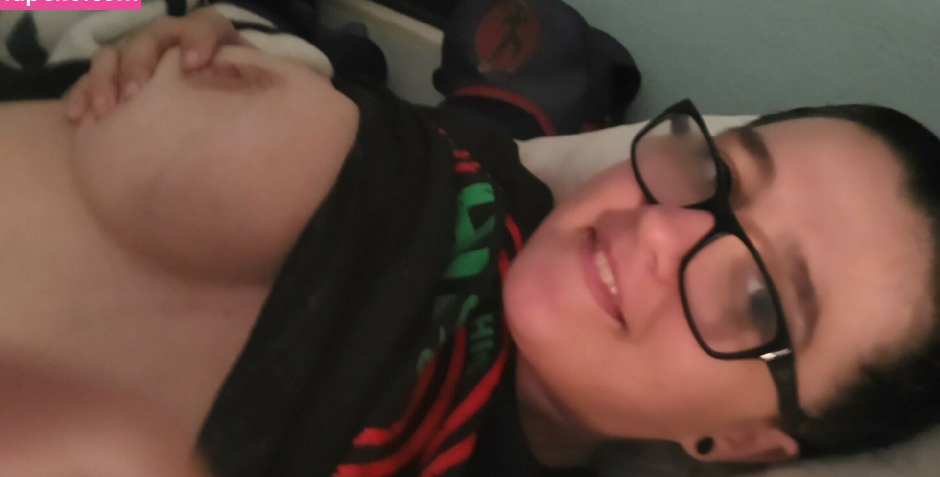 Captain TigBits desnuda #108456540