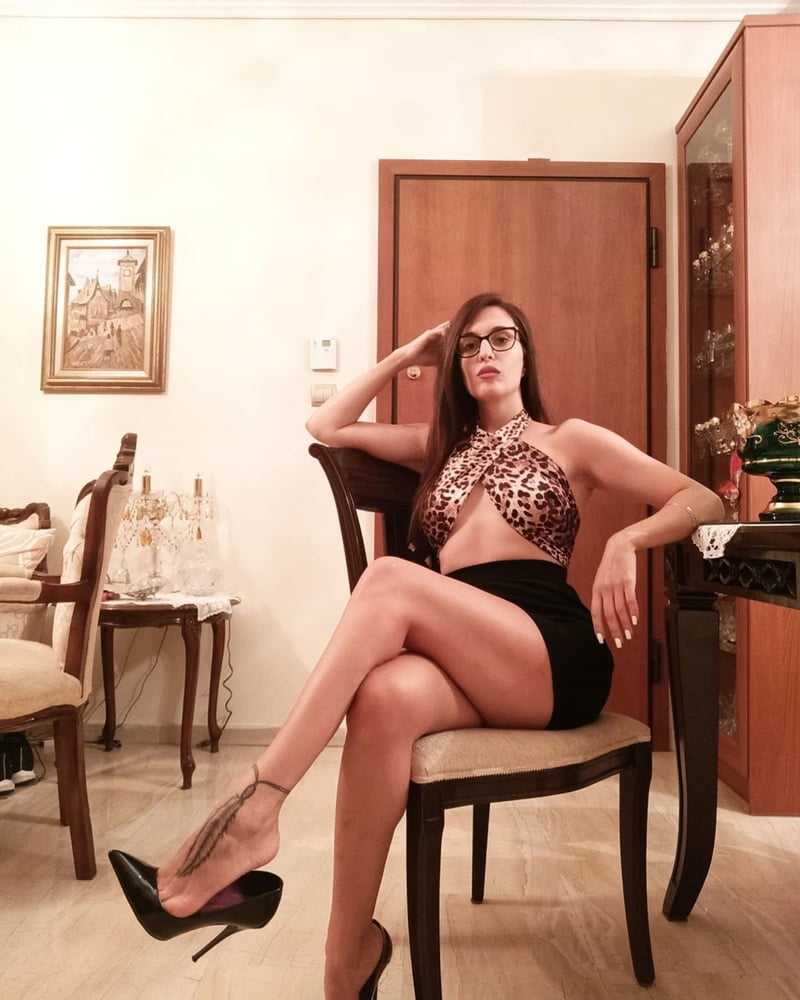 Footqueen
 #81968553