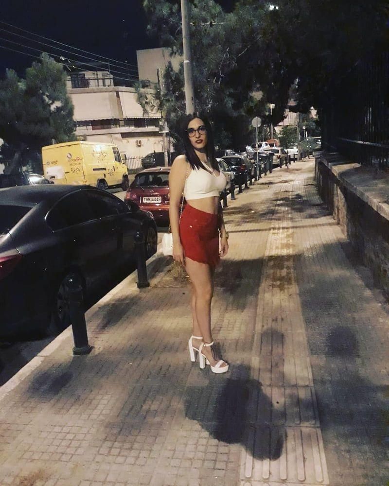 Footqueen
 #81968978
