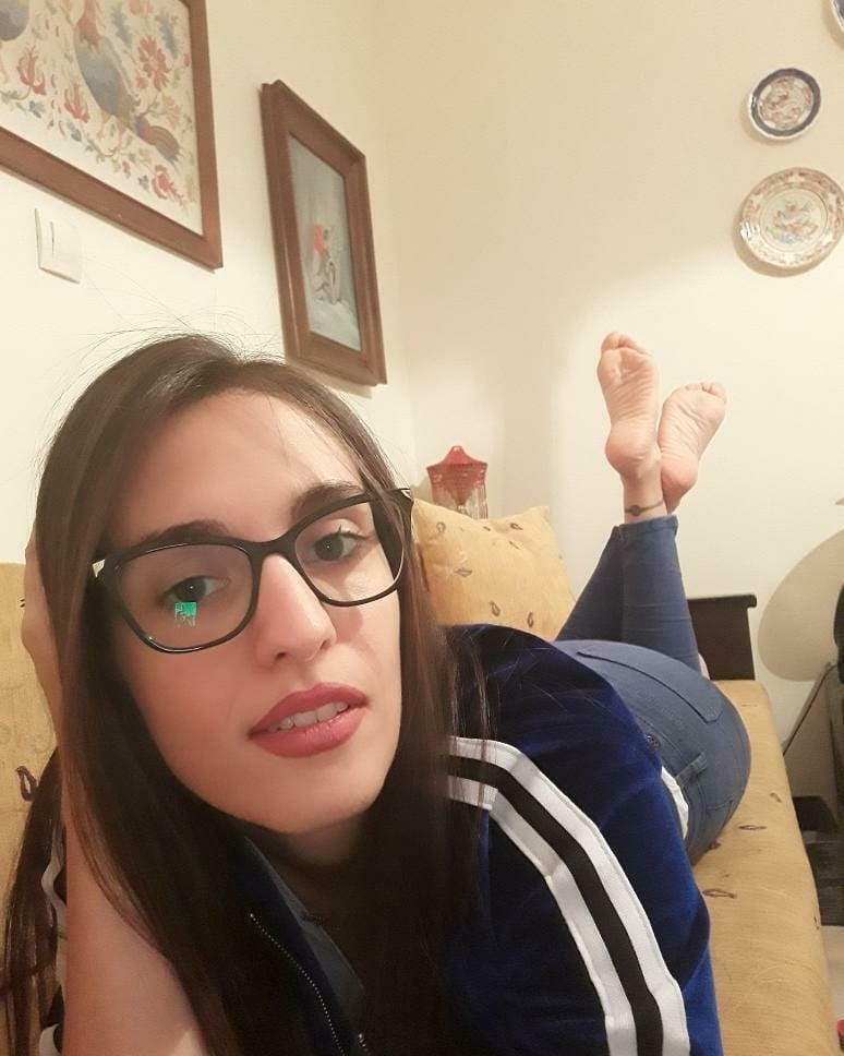 Footqueen
 #81969026