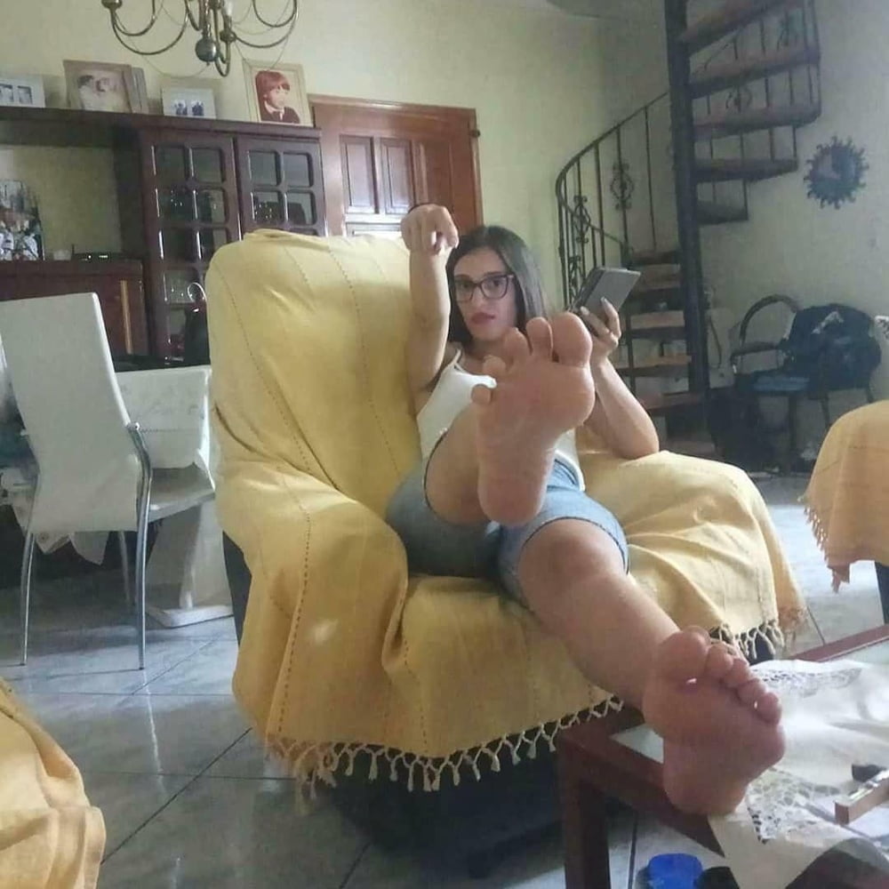 Footqueen
 #81969045